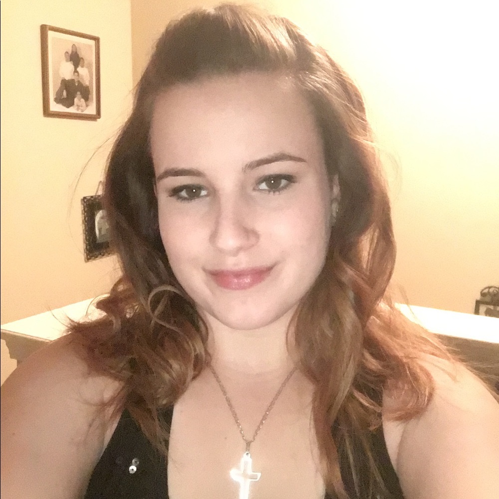 Meet your Posher, Alli